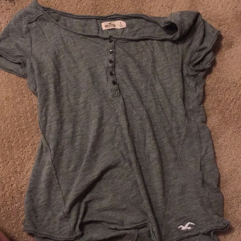 Olive green hollister tee